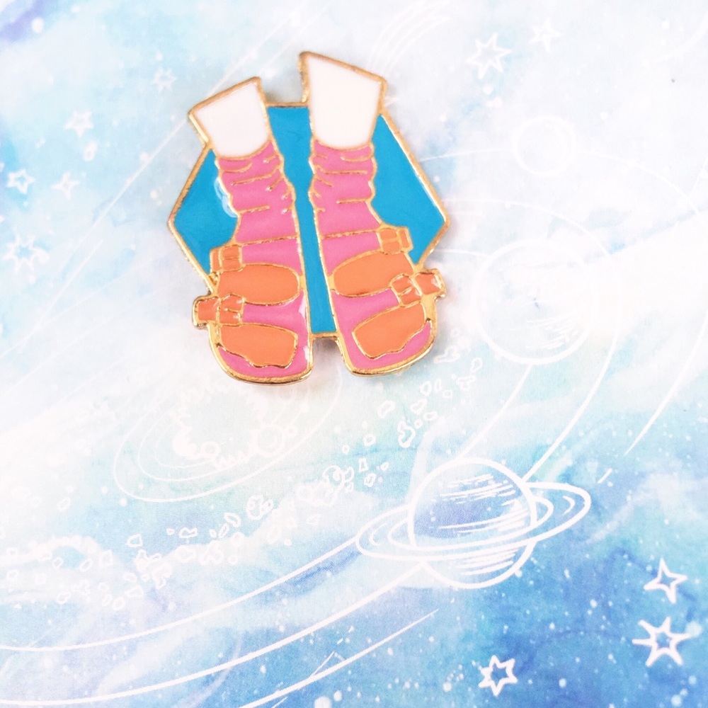✨ Sandal Pin ✨ - Picture 4 of 5